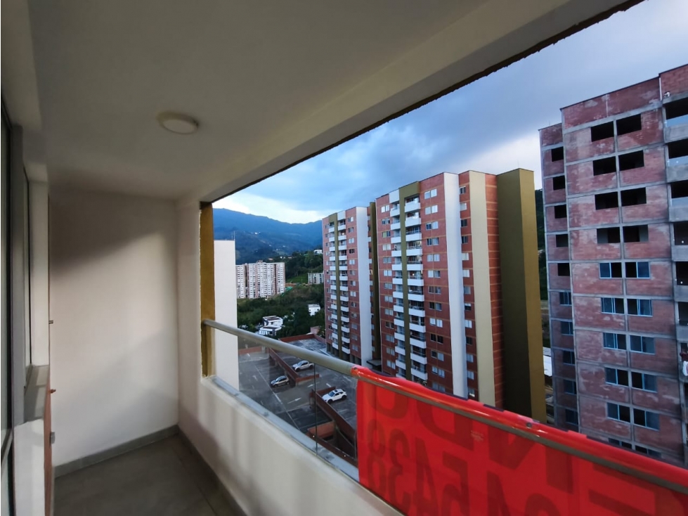 VENDO APARTAMENTO EN ENVIGADO SECTOR LAS ANTILLA. URB FORESTA — foto 4