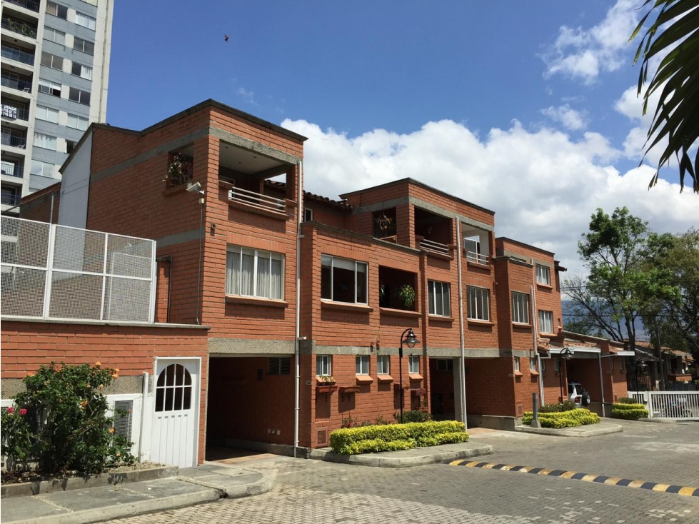CASA EN UNIDAD CERRADA BELÉN LA PALMA, MEDELLÍN — foto 2