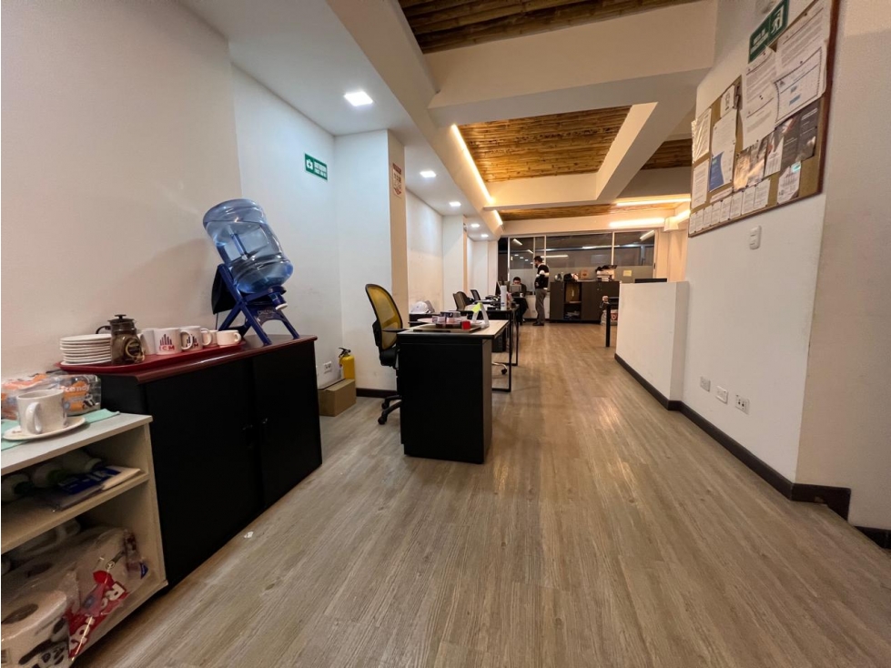 VENDO EDIFICIO EN BOGOTA PERFECTO PARA EMPRESAS COD.060126-04 — foto 2