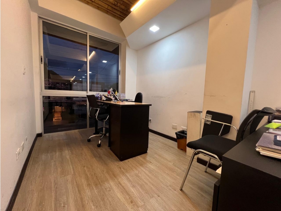 VENDO EDIFICIO EN BOGOTA PERFECTO PARA EMPRESAS COD.060126-04 — foto 3