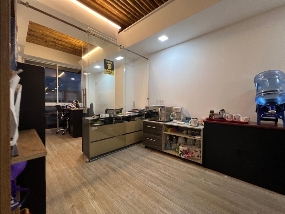 VENDO EDIFICIO EN BOGOTA PERFECTO PARA EMPRESAS COD.060126-04 — foto 4