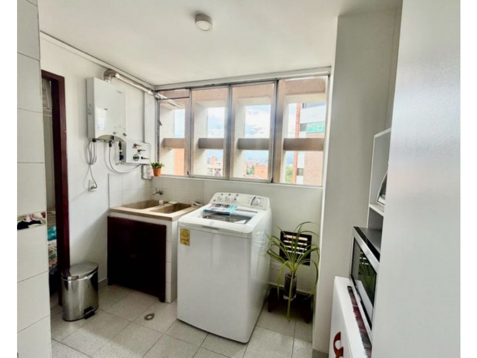VENDO APARTAMENTO EN LAURELES CERCA AL PRIMER PARQUE — foto 6