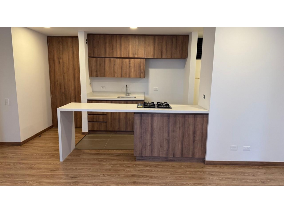 APARTAMENTO EN EL TRIANÓN ENVIGADO