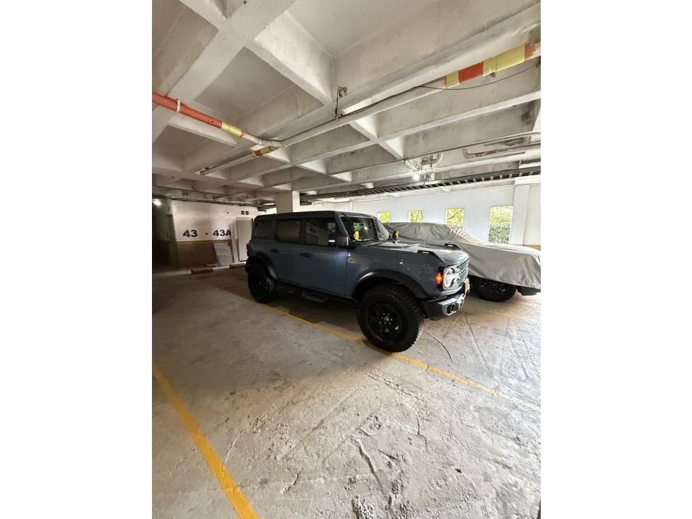 APARTAMENTO TOTALMENTE REMODELADO EN EL EXCLUSIVO CASTROPOL — foto 5