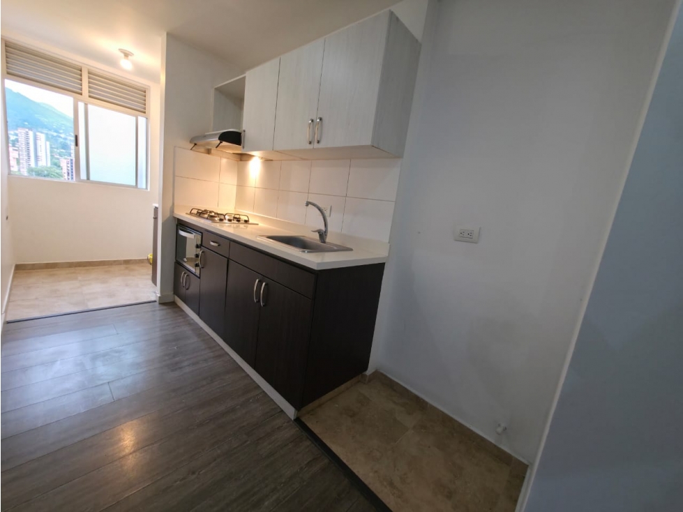 ESPACIOSO APARTAMENTO EN SURAMERICA UNIDAD COMPLETA — foto 3