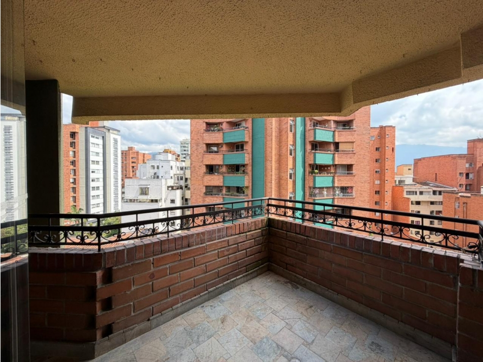 APARTAMENTO EN VENTA LAURELES