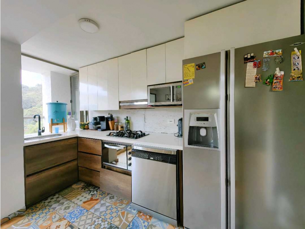 Lindo Apartamento en Sabaneta piso alto. — foto 6