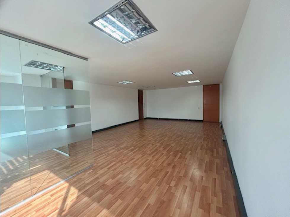 Oficina en Vender en Bogotá D.C. — foto 2