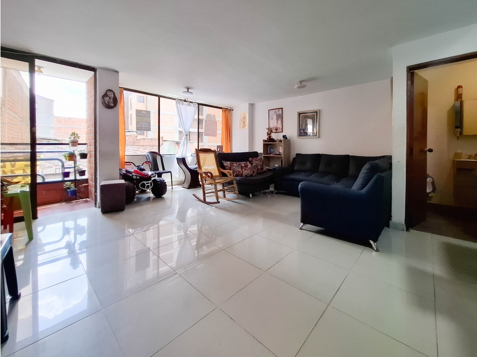 Apartamento en venta en Sabaneta sector La Holanda