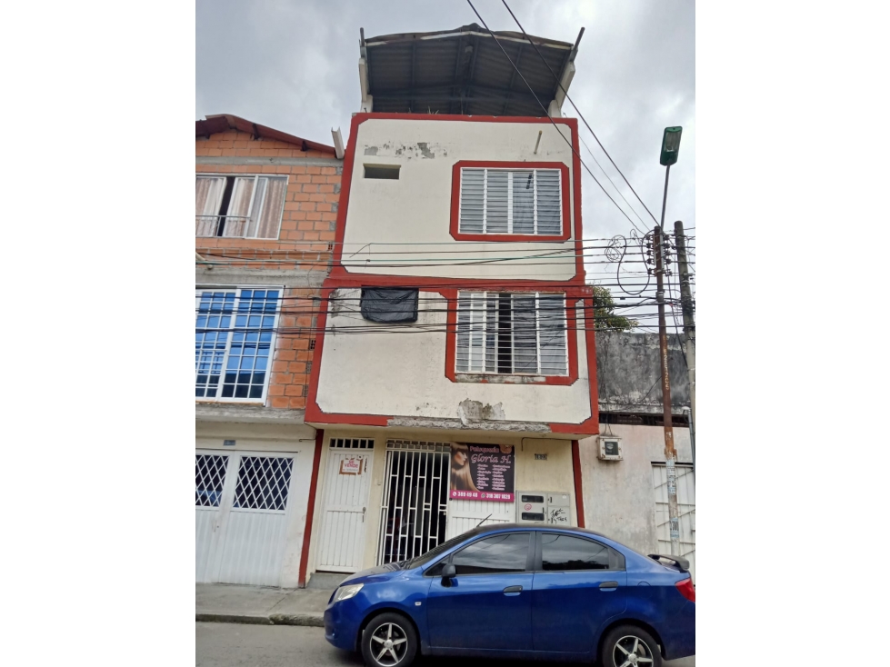 VENDO CASA DE 4 PISOS INDEP. EN EL B/. LIBERTADORES(MU)CW:6199420