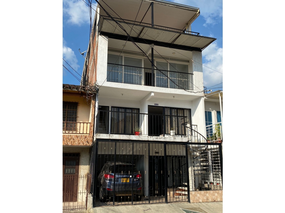 VENDO ESPECTACULAR CASA 3 NIVELES EN NUEVA FLORESTA(MU)CW:6671827