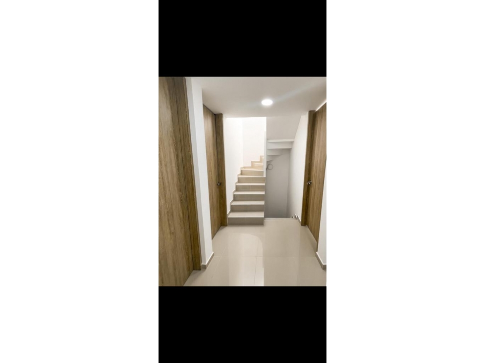 VENDO ESPECTACULAR CASA MODERNA EN JAMUNDÍ (A.C)CW:5645649 — foto 2