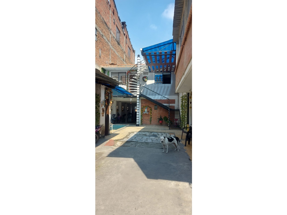 PARQUEADERO + LOCAL COMER. EN BARRIO SAN NICOLAS(M&G) CW:7152842