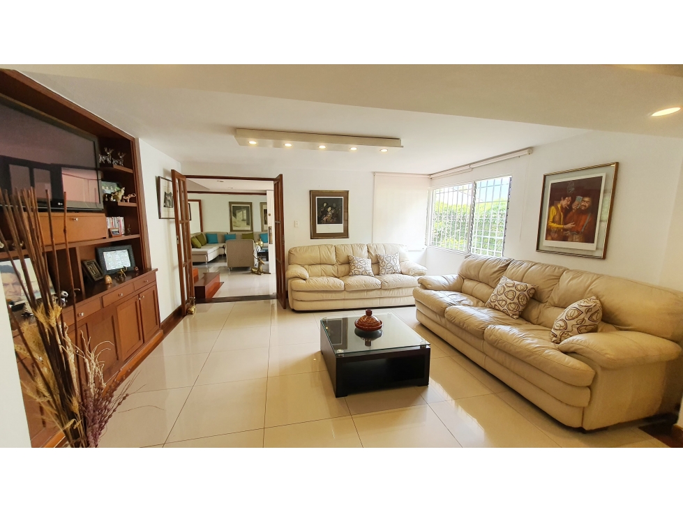 VENTA CASA DE 2 PISOS UNIFAMILIAR EN SANTA TERESITA (L.S) CW:7536457