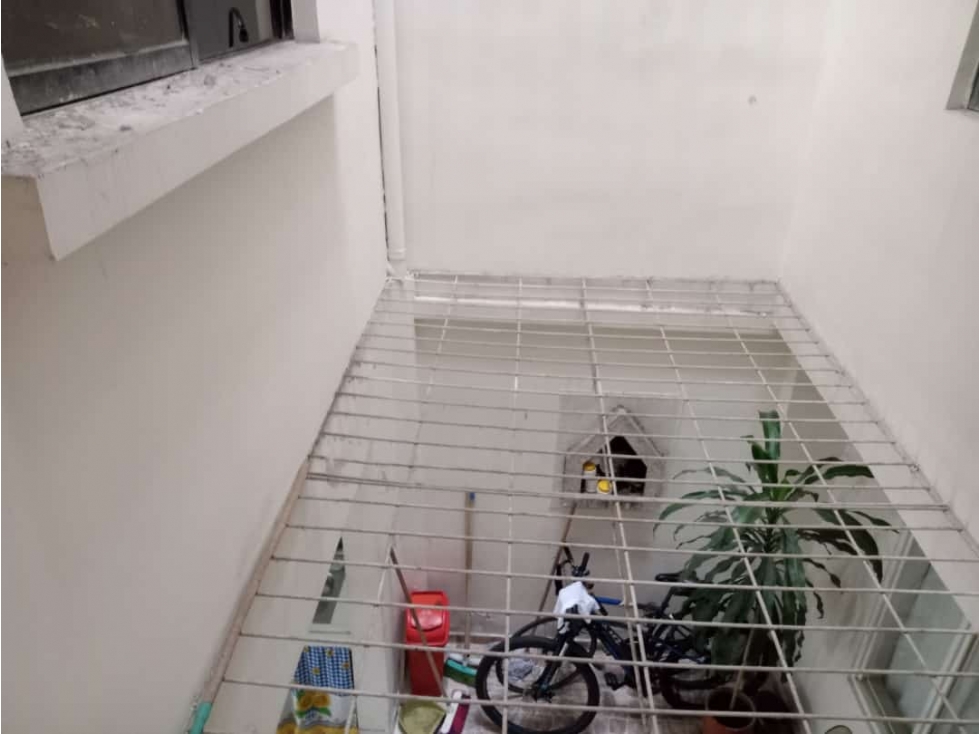 VENDO CASA DE 4 PISOS INDEP. EN EL B/. LIBERTADORES(MU)CW:6199420 — foto 6