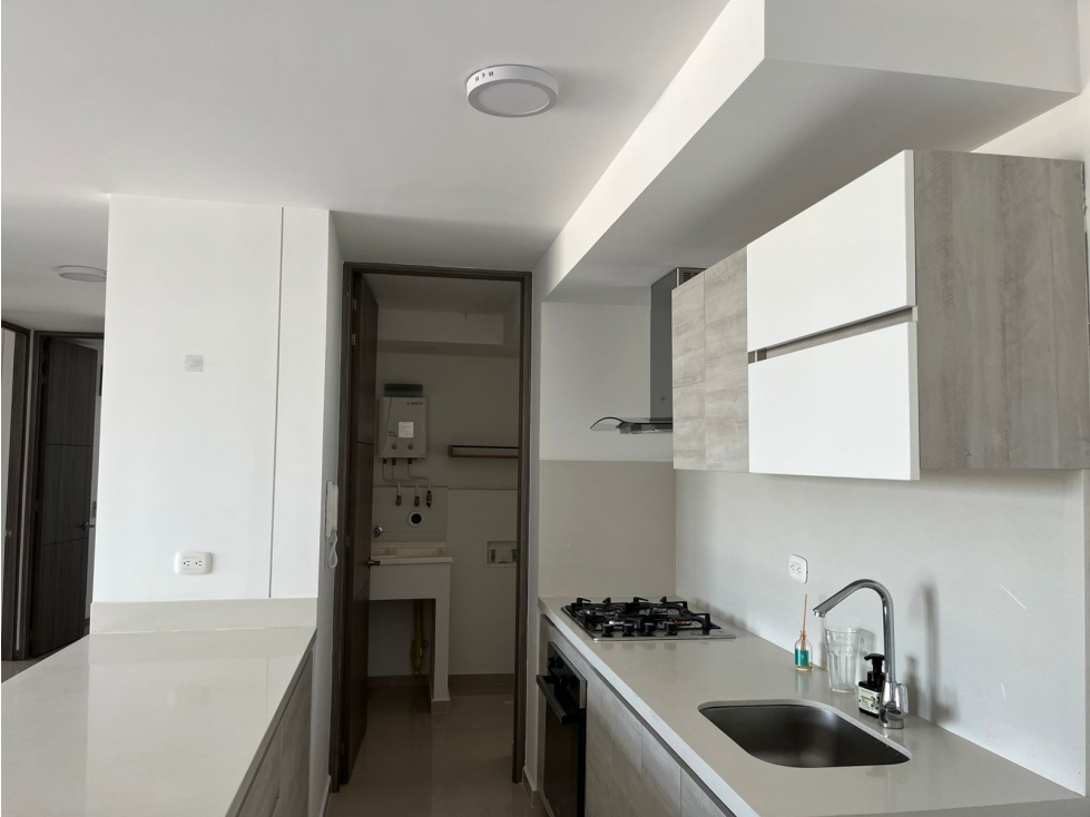 VENDO LINDO APARTAMENTO EN VALLE DEL LILI PISO 15 (A.S) CW:9238767