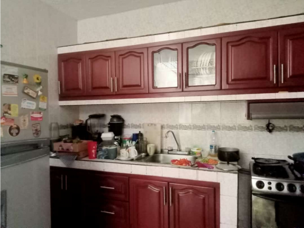 VENDO CASA REMODELADA EN EL BARRIO SANTA ELENA (M.U) CW:6568494 — foto 3