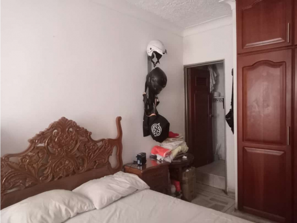 VENDO CASA REMODELADA EN EL BARRIO SANTA ELENA (M.U) CW:6568494 — foto 5