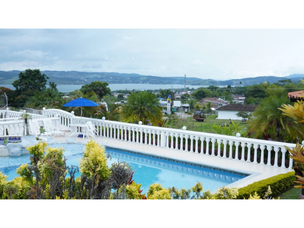 Se vende casa campestre en Calima Darién (JPG) CW:9307626 - 1