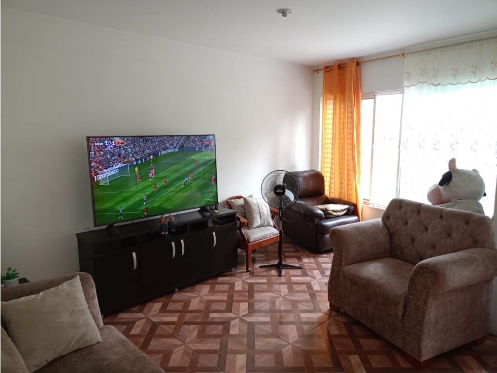 Se vende casa en Cali Barrio Santa Elena (JPG) CW:9307668