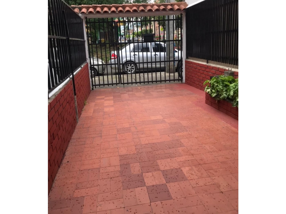 VENDO CASA 2 PISOS UNIFAMILIAR EN BRISAS DE LOS ANDES (M.U) CW:9671781