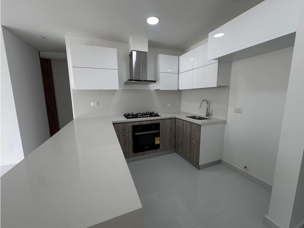 VENDO LINDO APTO EN ALTOS DE CIUDAD JARDIN PISO 12 (BV) CW:9720458