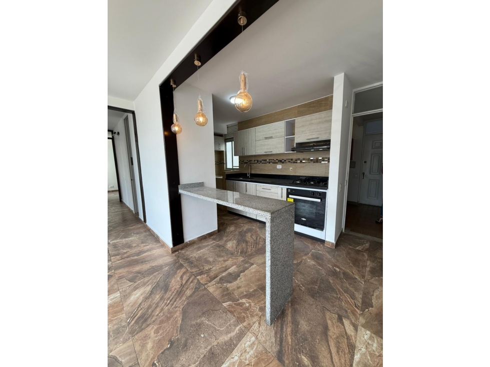 VENTA DE APARTAMENTO EN VALLE DEL LILI PISO 3 (PZ) CW: 9814682
