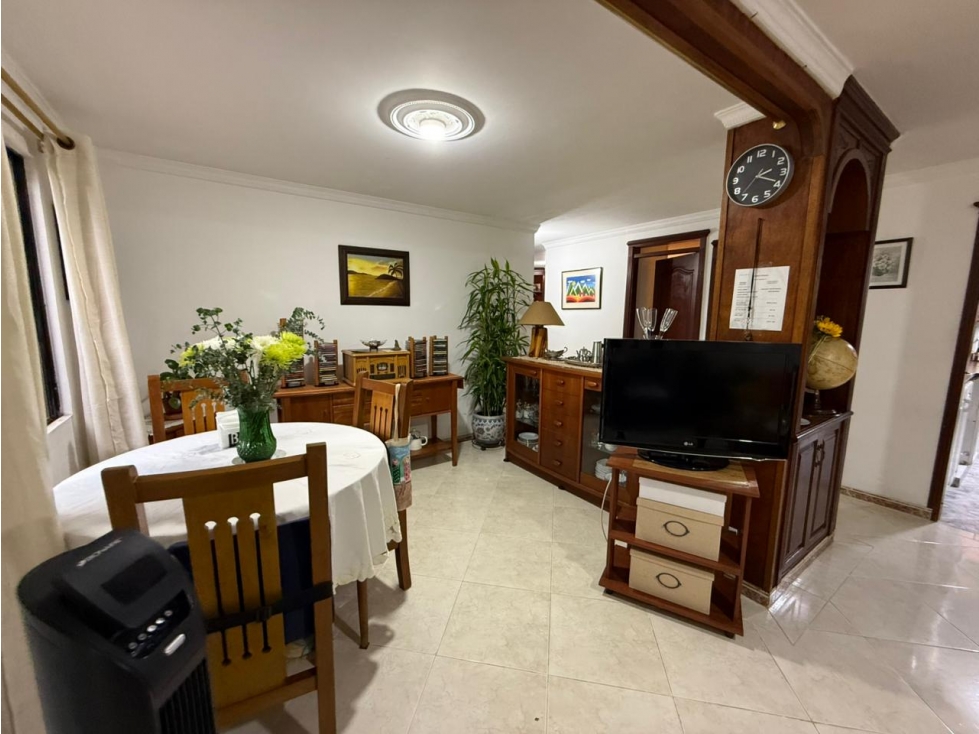 VENDO APARTAMENTO PISO 1 EN QUINTAS DE DON SIMON (I.K) CW:9881279