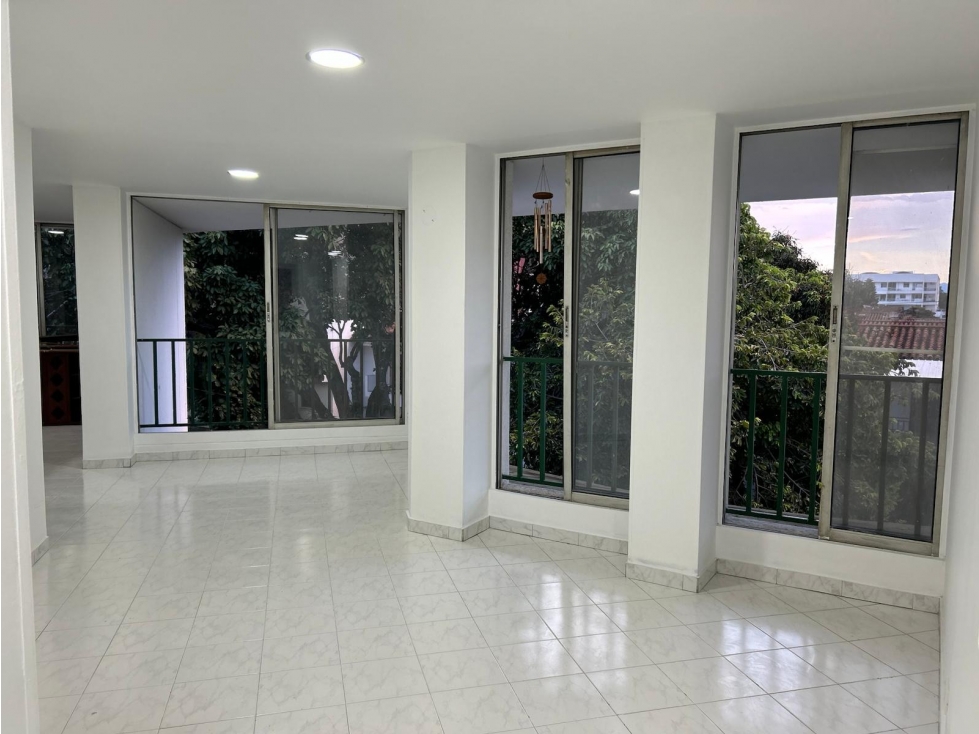 VENDO APARTAMENTO PISO 3 EN QUINTAS DE DON SIMON (A.M) CW:9970022