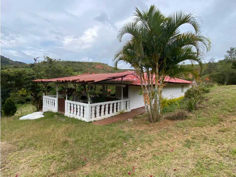 SE VENDE CASA CAMPESTRE LA CUMBRE-RESTREPO (A.G) CW: 6889679 - 3