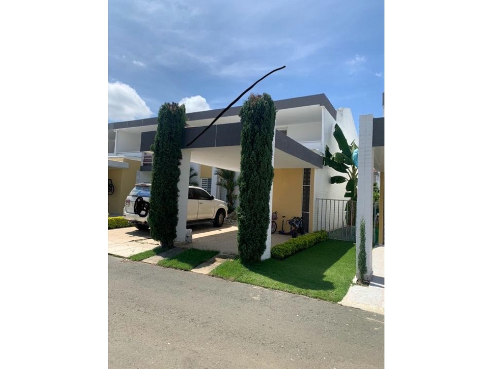 SE VENDE HERMOSA CASA EN LA HACIENDA EL CASTILLO (E.I) CW:6900725 — foto 3