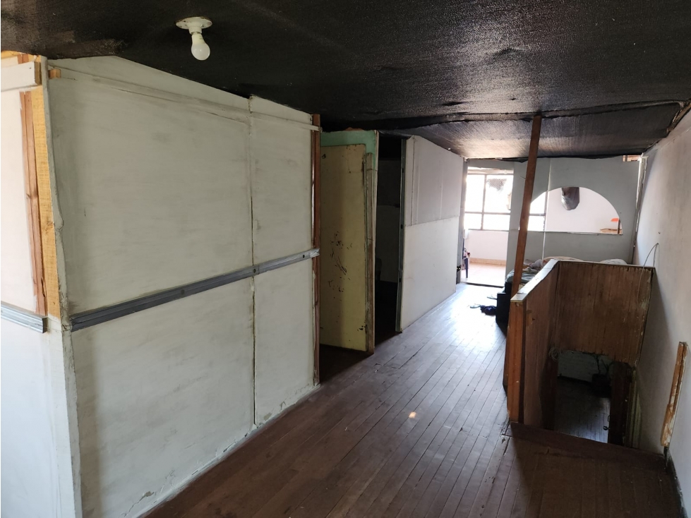 VENDO CASA DE 3P B. OBRERO UBICACIÓN PRIVILEGIADA(M&G)CW:6913567 — foto 3