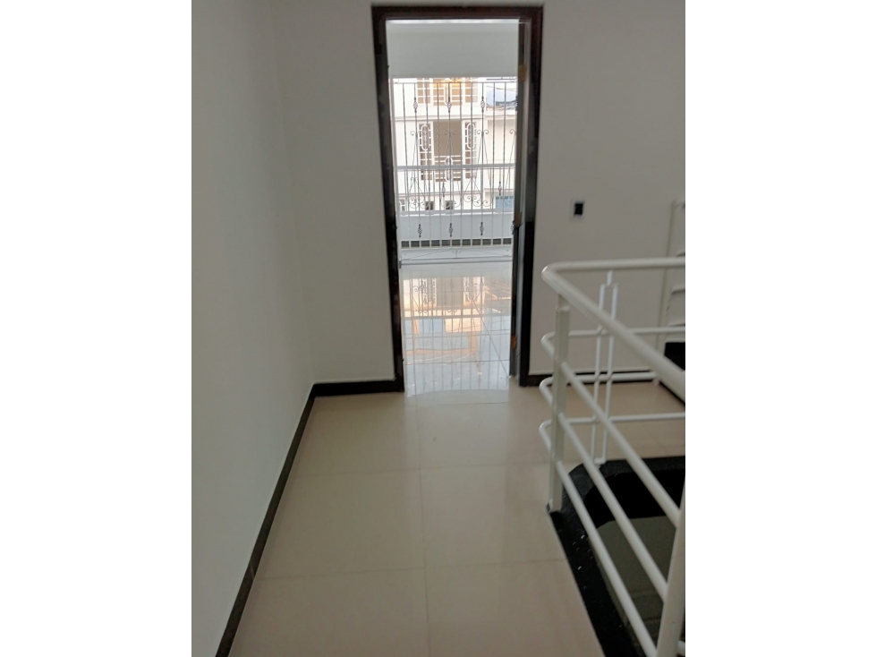 LINDA CASA DE 4PISOS UNIFAMILIAR EN VALLE DEL LILI (A.C) CW:7435243 — foto 6