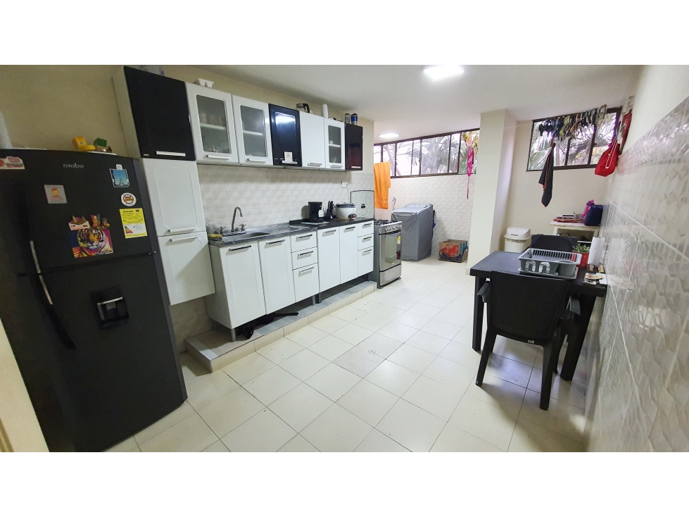 VENDO APTO EN PRADOS DEL NORTE PISO 2 DOBLE GARAJE (L.S) CW:8054758 — foto 2