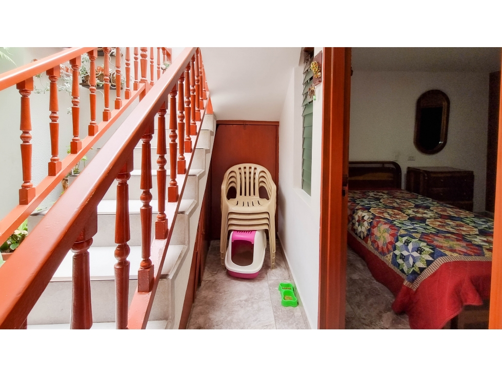 Casa remodelada cerca al metro Santa Lucia La Floresta — foto 2