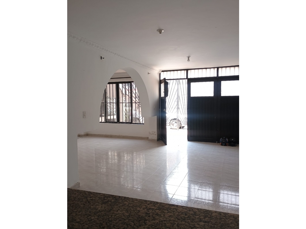 CASA 2 PISOS INDEPENDIENTES EN BARRIO SAN CARLOS (L.R) CW:8216479 — foto 3