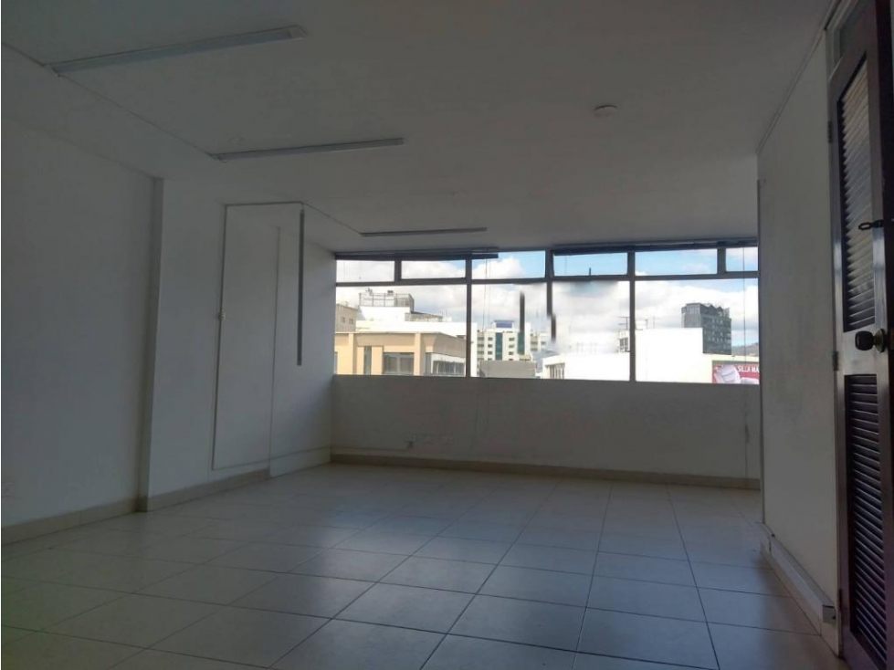 Oficina en Vender en Bogotá D.C. — foto 3