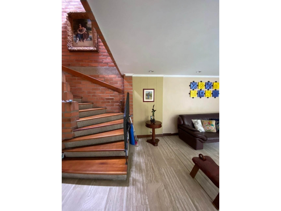 Casa en venta en unidad cerrada El Poblado Los Balsos — foto 2