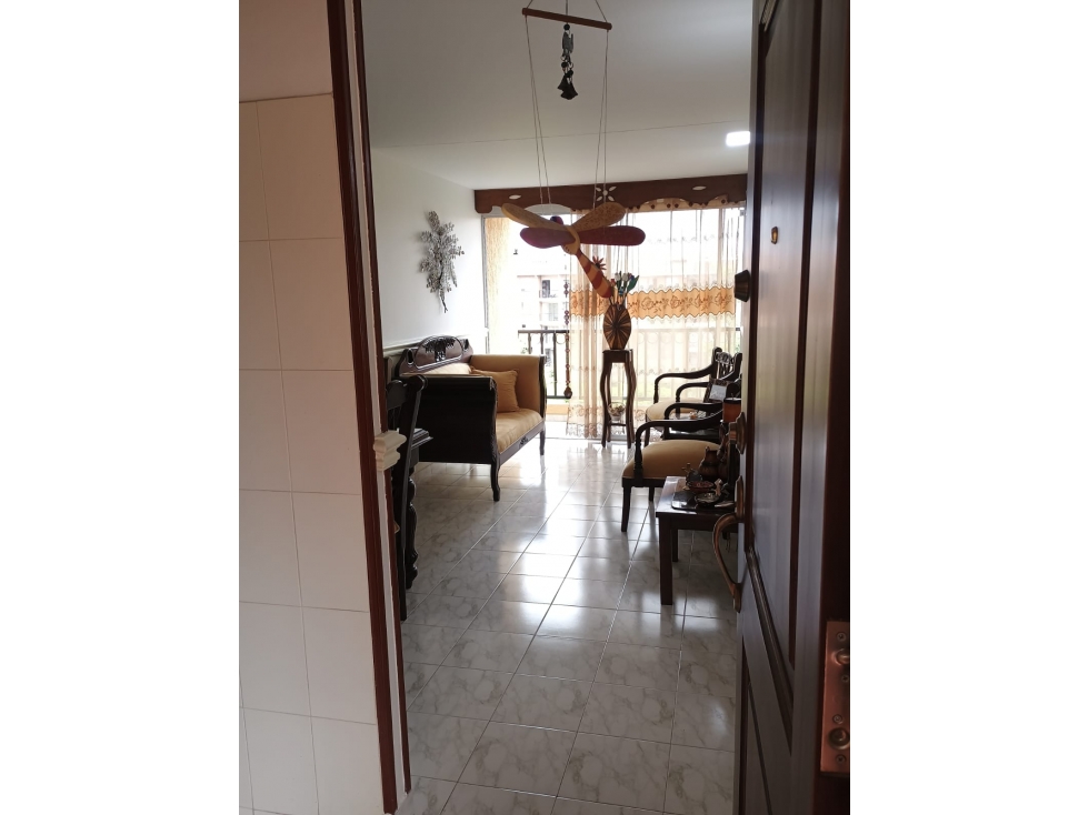 VENDO APARTAMENTO REMODELADO PISO 5 EN GRATAMIRA (L.R) CW:8923949 — foto 2