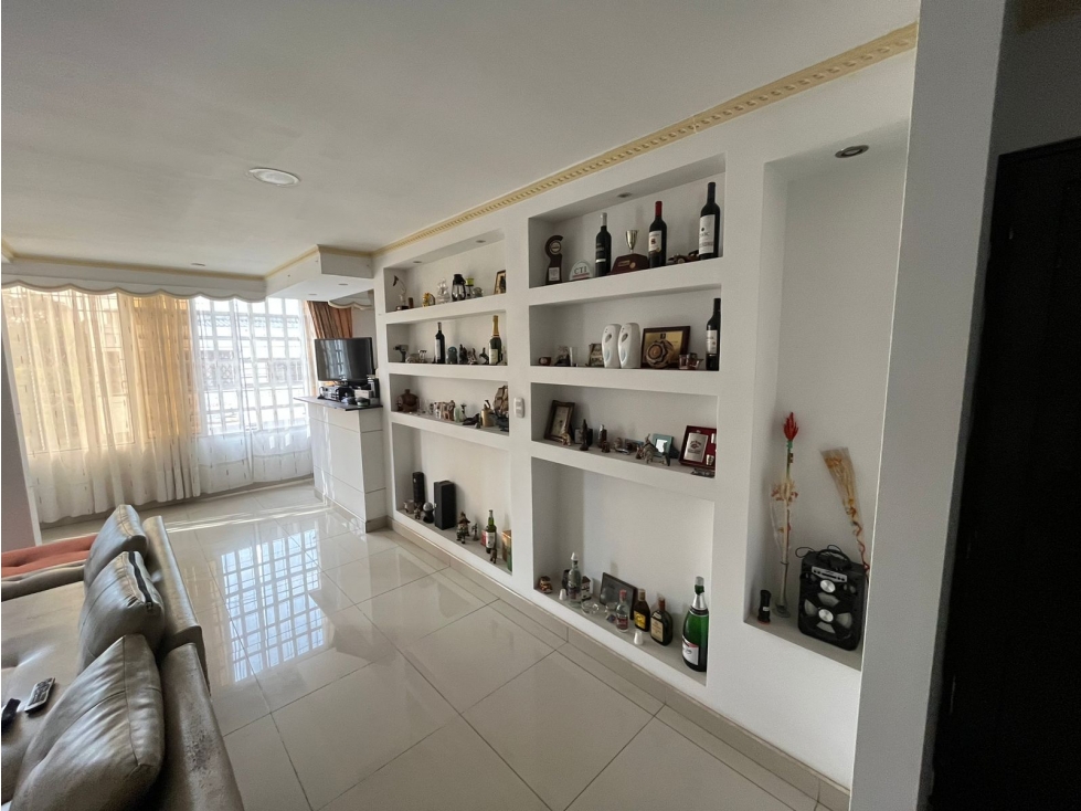 VENDO CASA CON LOCAL Y APARTAESTUDIOS EN SANTA ELENA (D.C) CW:9075801 — foto 4