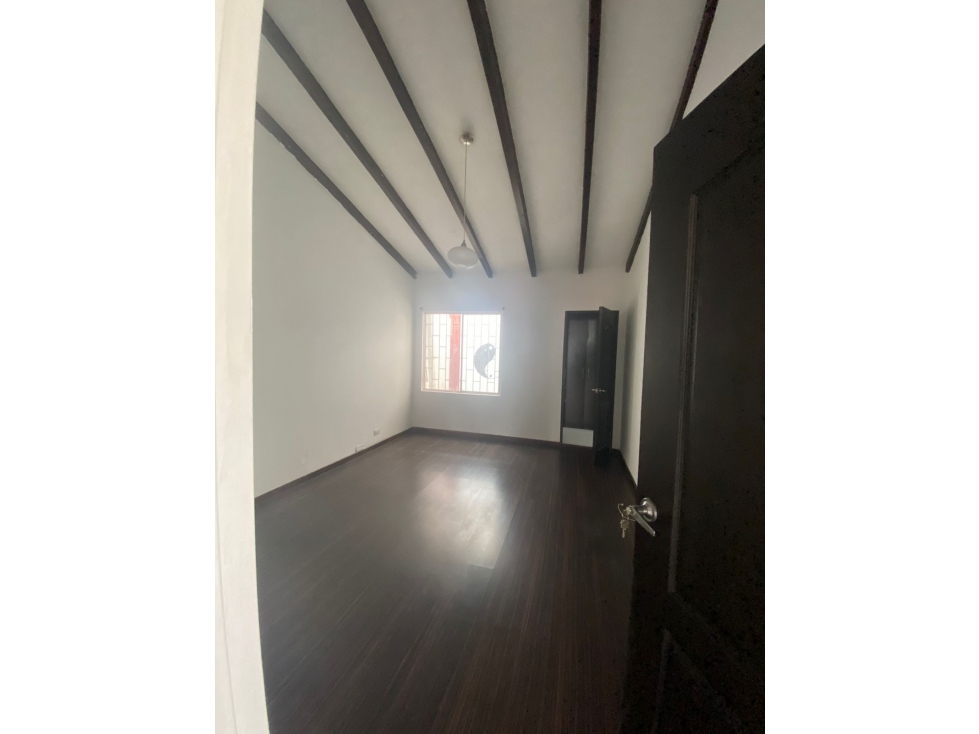 Se vende casa en Barrio Primero de Mayo (JPG) CW:9307615 — foto 4