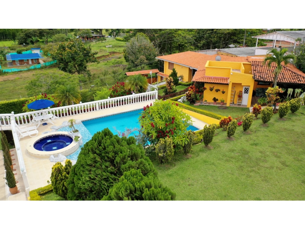 Se vende casa campestre en Calima Darién (JPG) CW:9307626 - 3