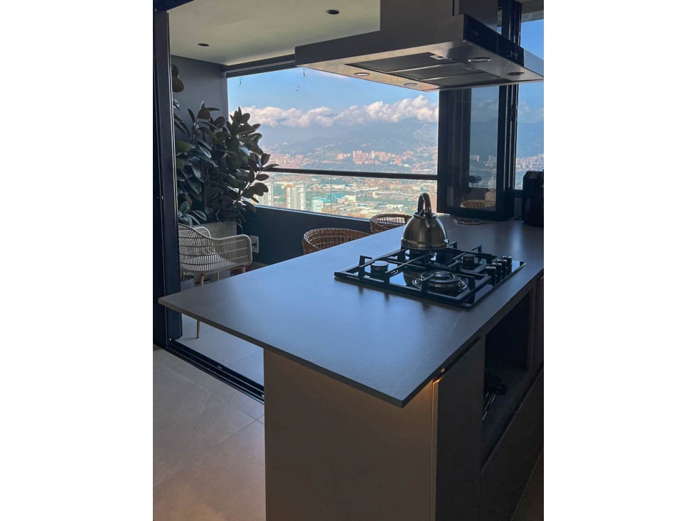 Apartamento en venta Loma del Indio Las Palmas con vista a la ciudad — foto 4