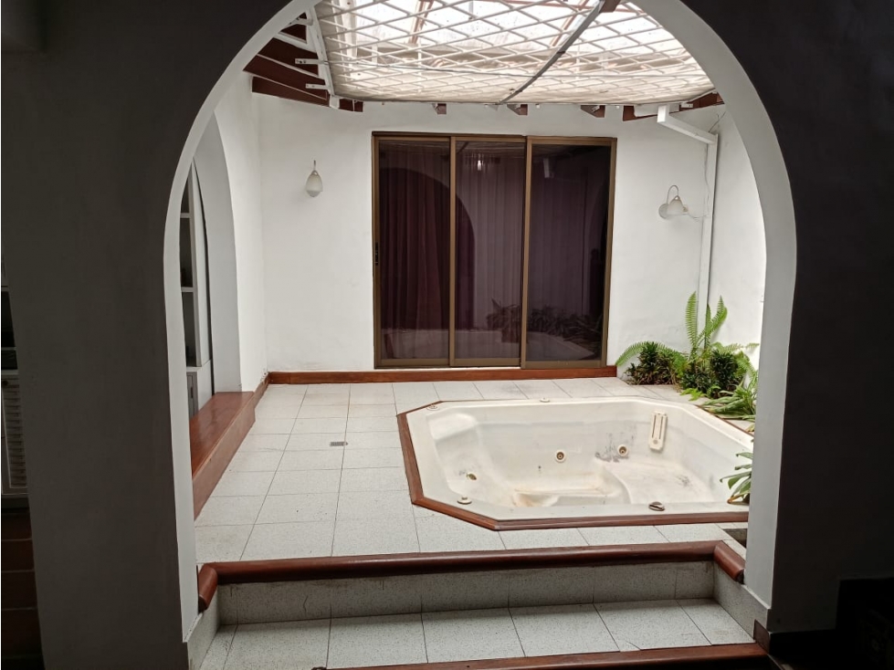Se vende casa en Ciudad Jardín, Cali (JPG) CW:9307634 — foto 6