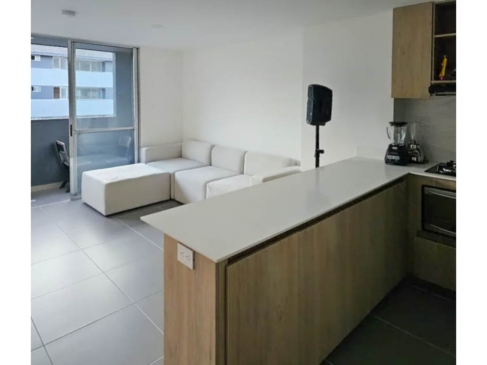 Apartamento en venta amoblado en Guayabal Medellin — foto 2