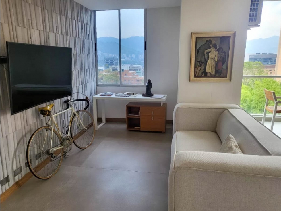 Apartamento Remodelado en venta en El Poblado sector Alejandria — foto 3