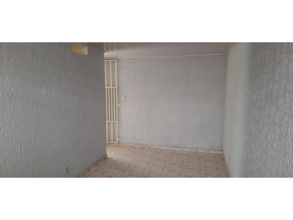 VENDO CASA DE 1 PISO EN PRADOS DEL NORTE (E.R) CW:9336689 — foto 3