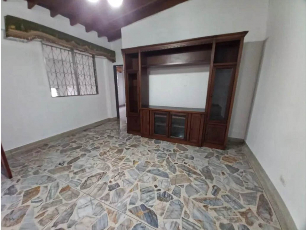 Apartamento en venta en Laureles Santa Teresita para Remodelar — foto 4