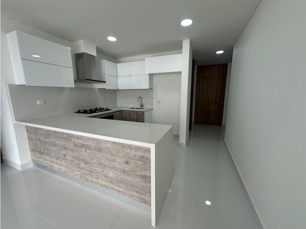 VENDO LINDO APTO EN ALTOS DE CIUDAD JARDIN PISO 12 (BV) CW:9720458 — foto 2