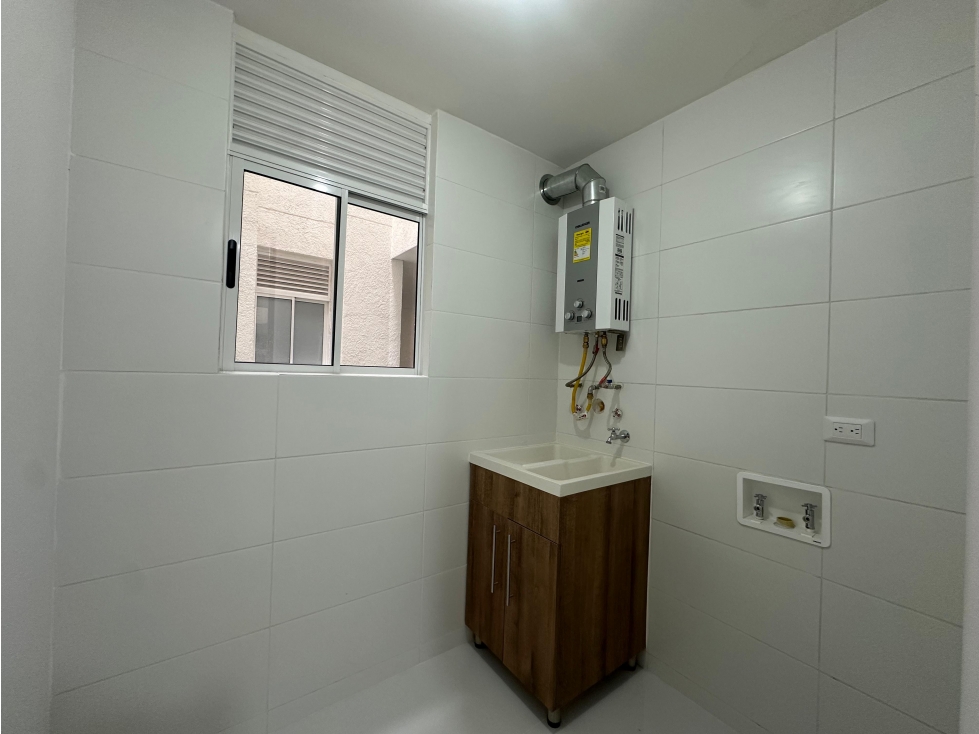 VENDO LINDO APTO EN ALTOS DE CIUDAD JARDIN PISO 12 (BV) CW:9720458 — foto 6